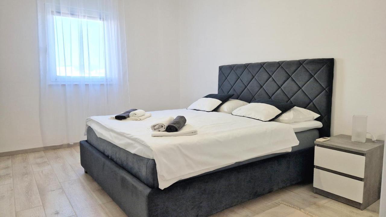 Apartment Lana クルク エクステリア 写真