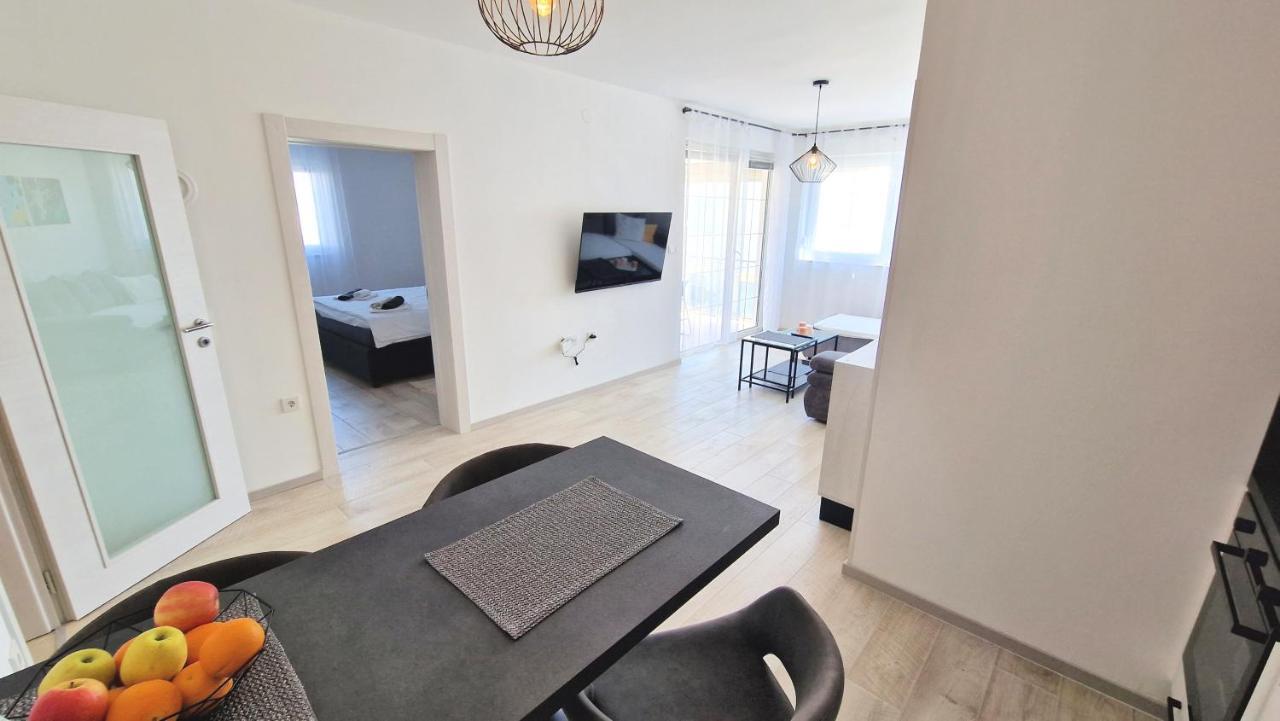 Apartment Lana クルク エクステリア 写真